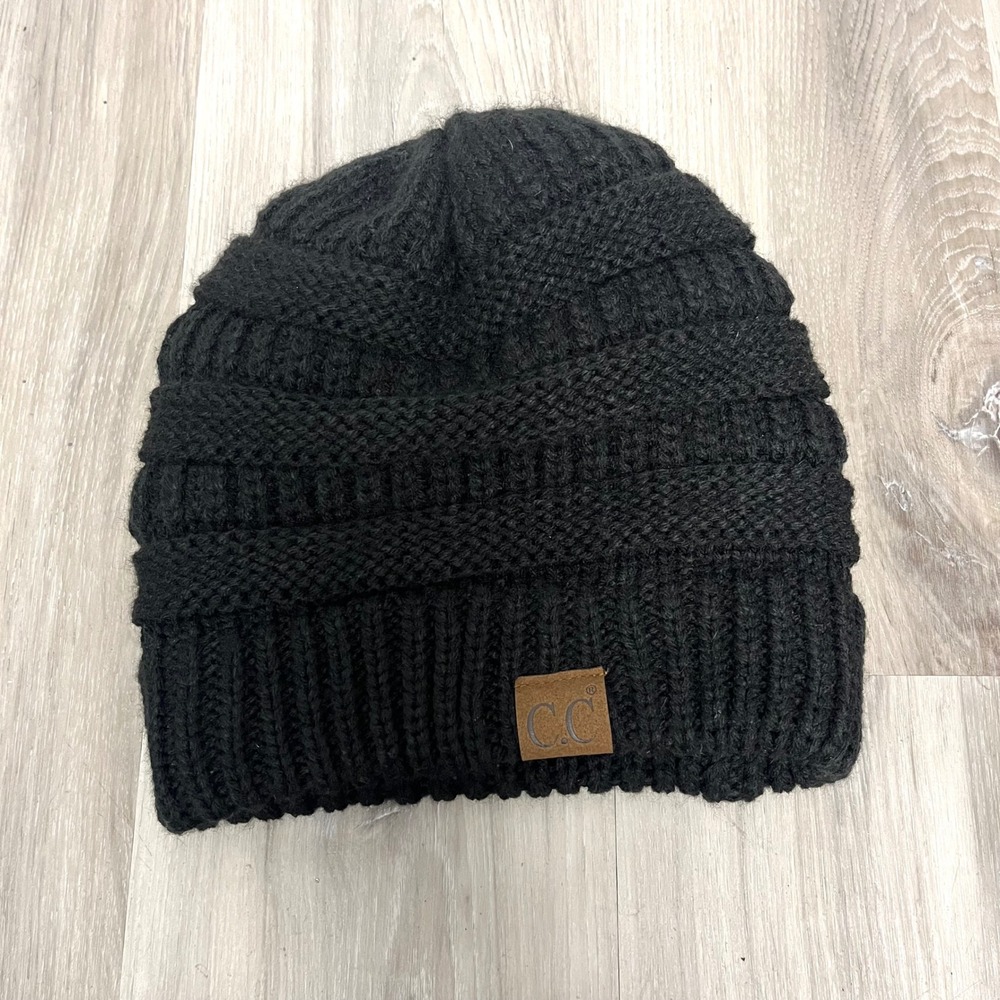 C.C. Beanie Hat Women's OS Black Cable Knit Fleece Lined